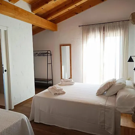 En Trigales Villa